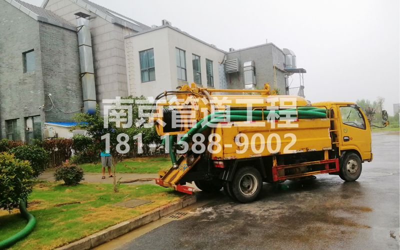 246泰山小区化粪池清理