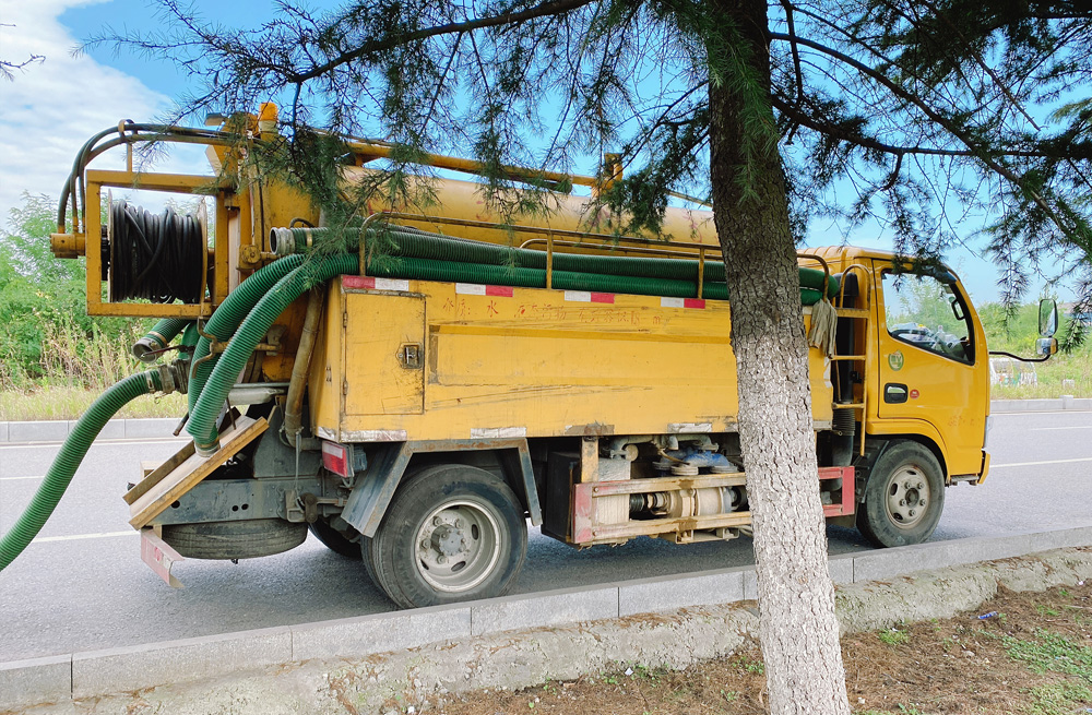 283泰山清洗抽粪车